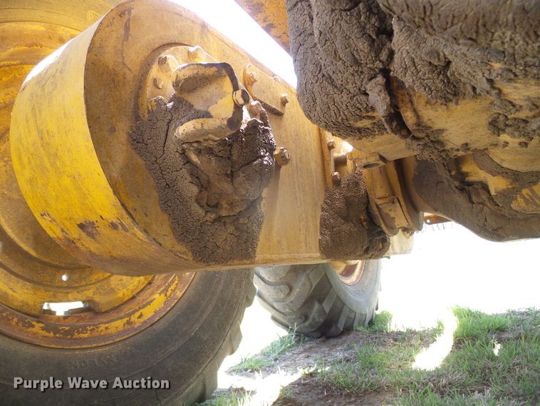 image for item DH4918 Caterpillar 12 rigid frame motor grader