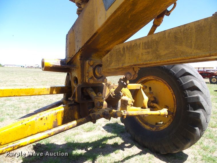 image for item DH4918 Caterpillar 12 rigid frame motor grader