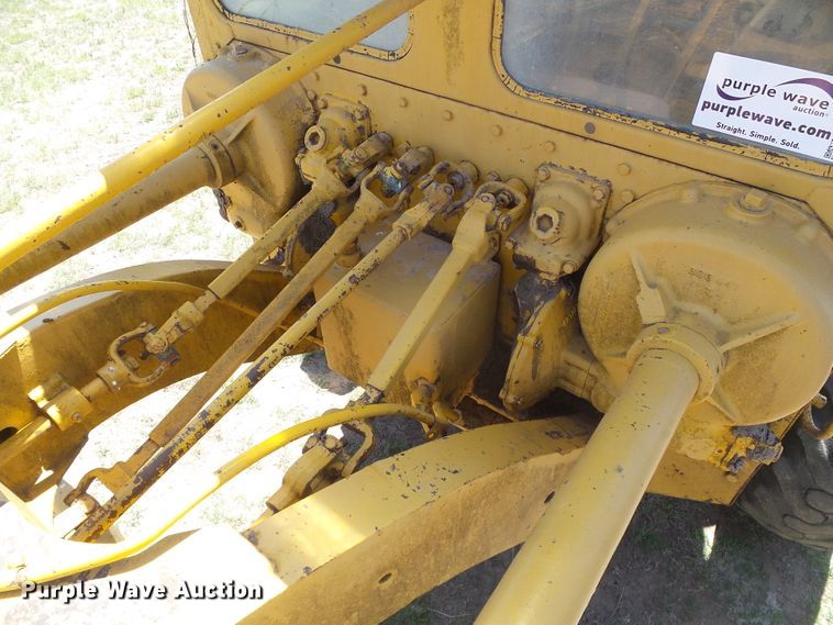 image for item DH4918 Caterpillar 12 rigid frame motor grader
