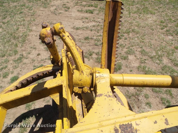 image for item DH4918 Caterpillar 12 rigid frame motor grader