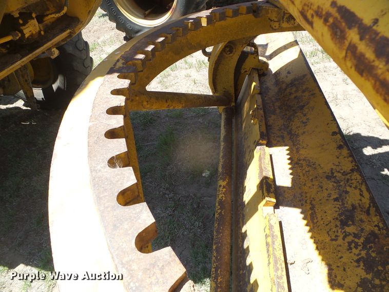 image for item DH4918 Caterpillar 12 rigid frame motor grader