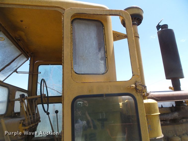 image for item DH4918 Caterpillar 12 rigid frame motor grader