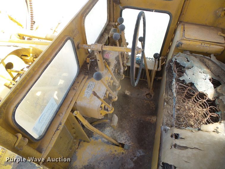 image for item DH4918 Caterpillar 12 rigid frame motor grader