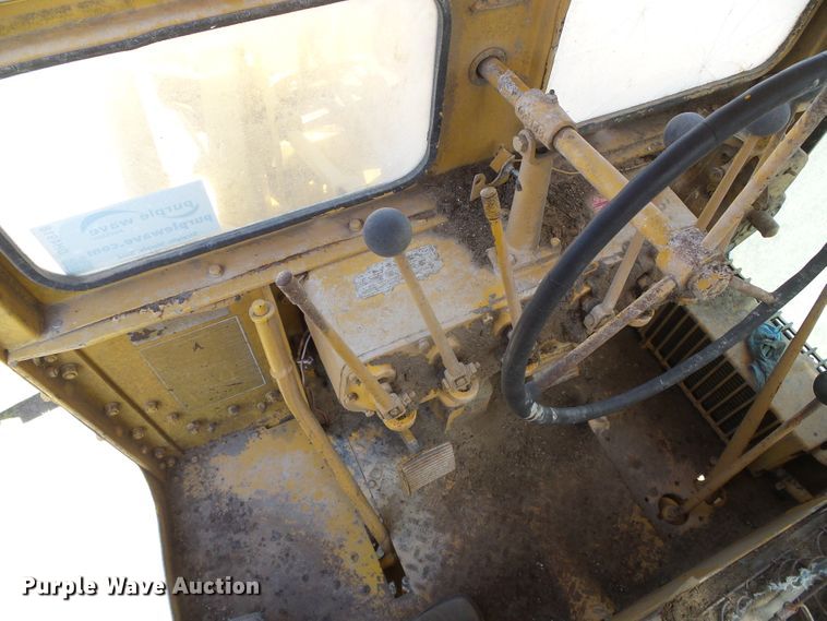 image for item DH4918 Caterpillar 12 rigid frame motor grader