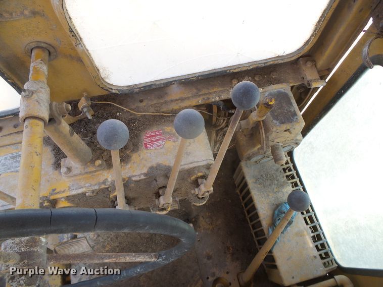 image for item DH4918 Caterpillar 12 rigid frame motor grader