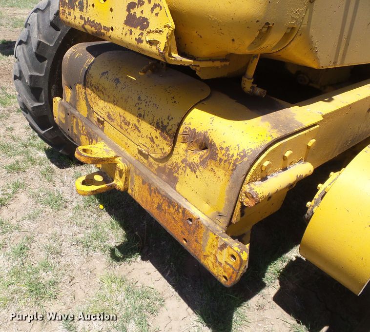 image for item DH4918 Caterpillar 12 rigid frame motor grader
