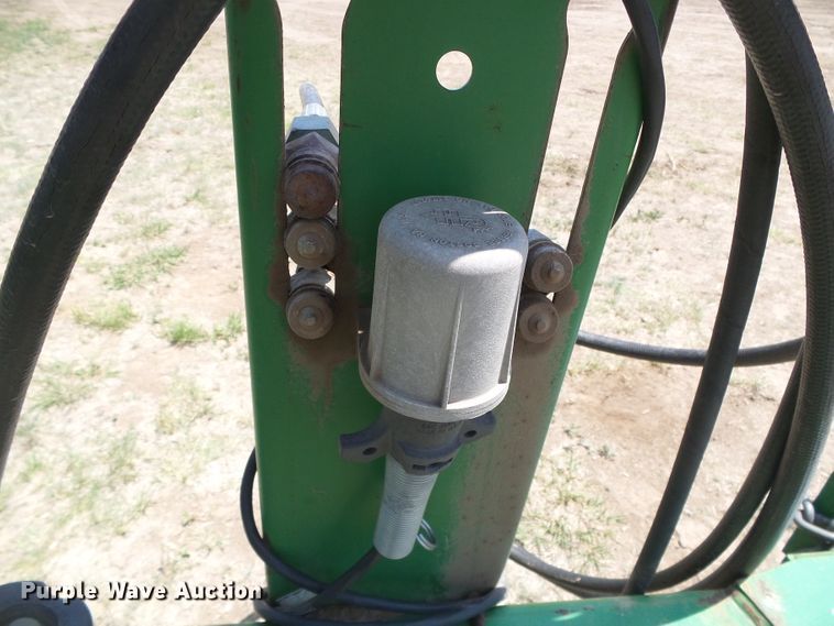 image for item DH4929 John Deere 980 field cultivator