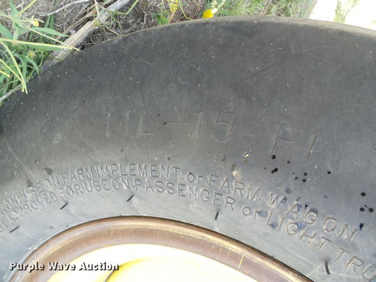 image for item DH4929 John Deere 980 field cultivator