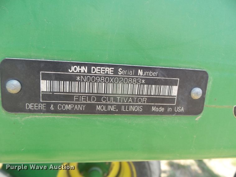 image for item DH4929 John Deere 980 field cultivator