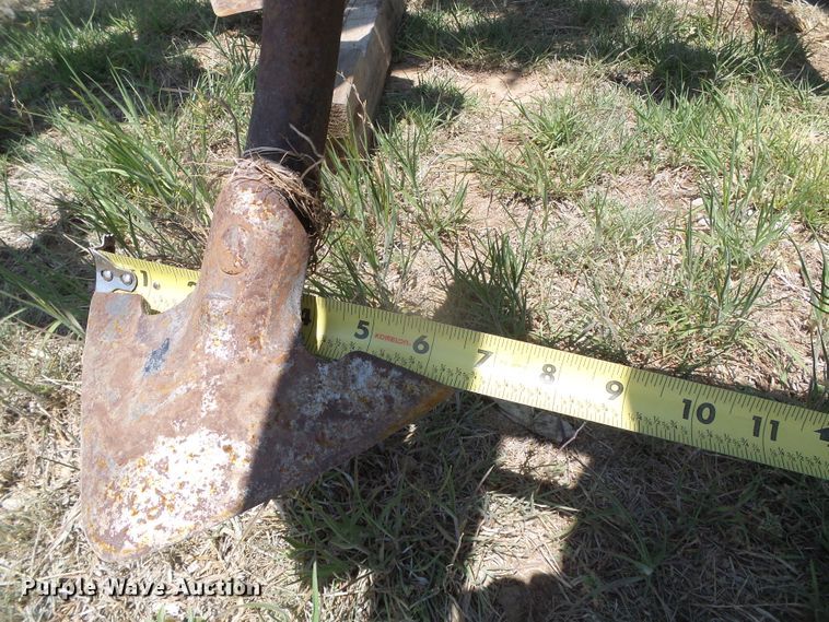 image for item DH4929 John Deere 980 field cultivator