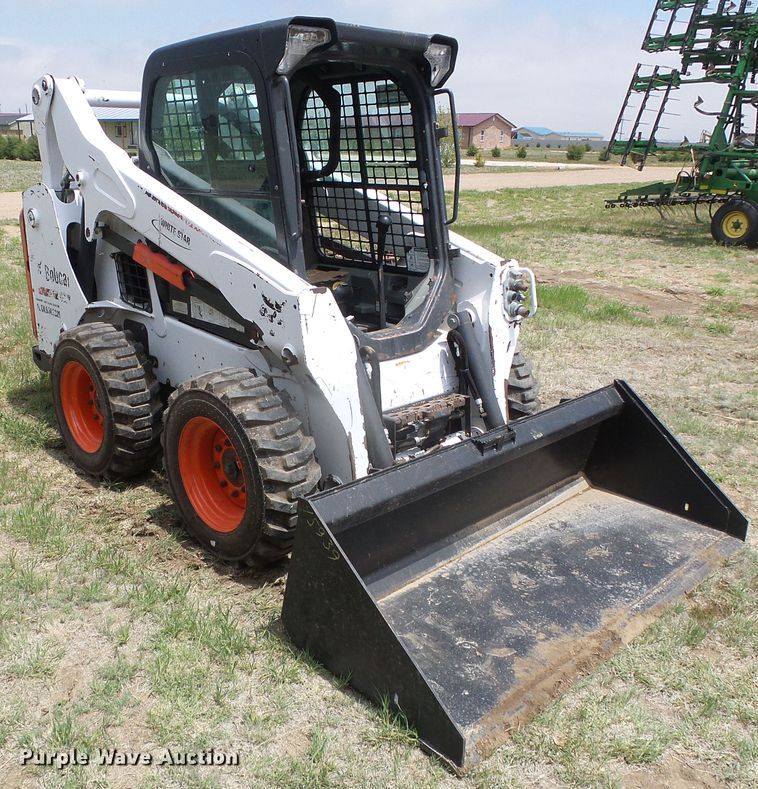 image for item DH4930 2015 Bobcat S590  skid steer loader