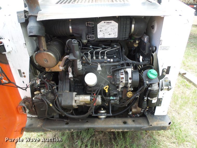 image for item DH4930 2015 Bobcat S590  skid steer loader