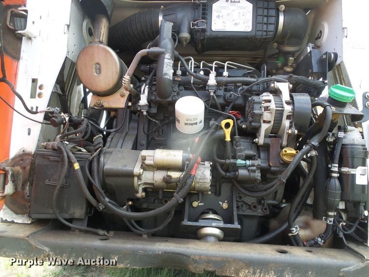 image for item DH4930 2015 Bobcat S590  skid steer loader