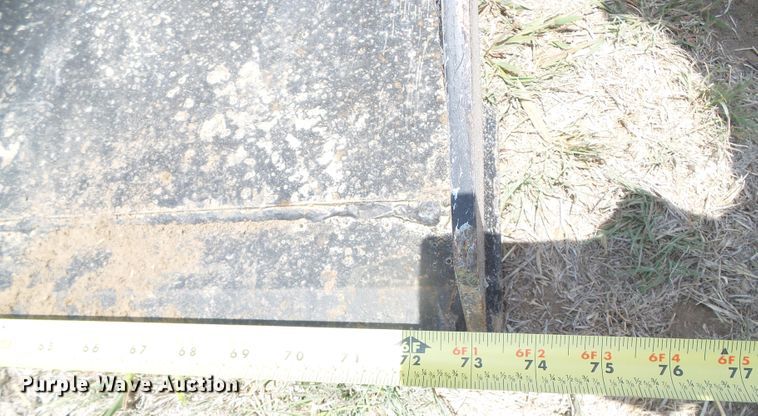 image for item DH4930 2015 Bobcat S590  skid steer loader