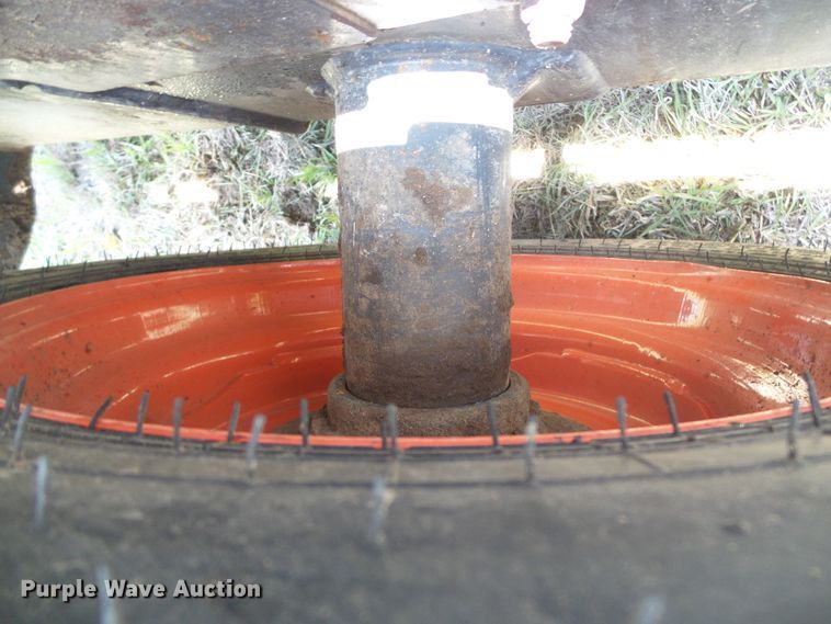 image for item DH4930 2015 Bobcat S590  skid steer loader