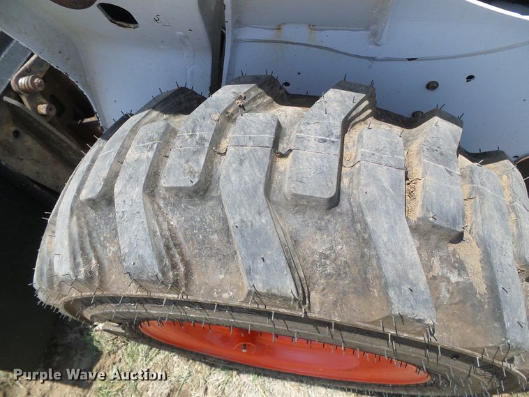 image for item DH4930 2015 Bobcat S590  skid steer loader