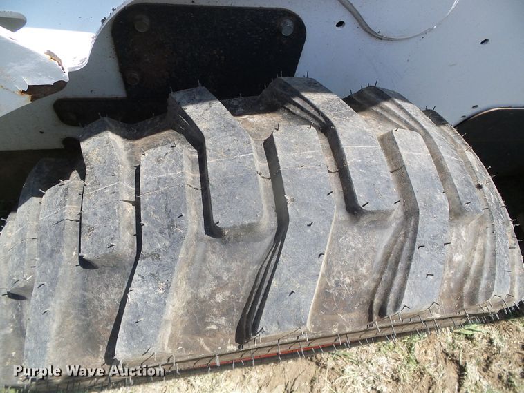 image for item DH4930 2015 Bobcat S590  skid steer loader