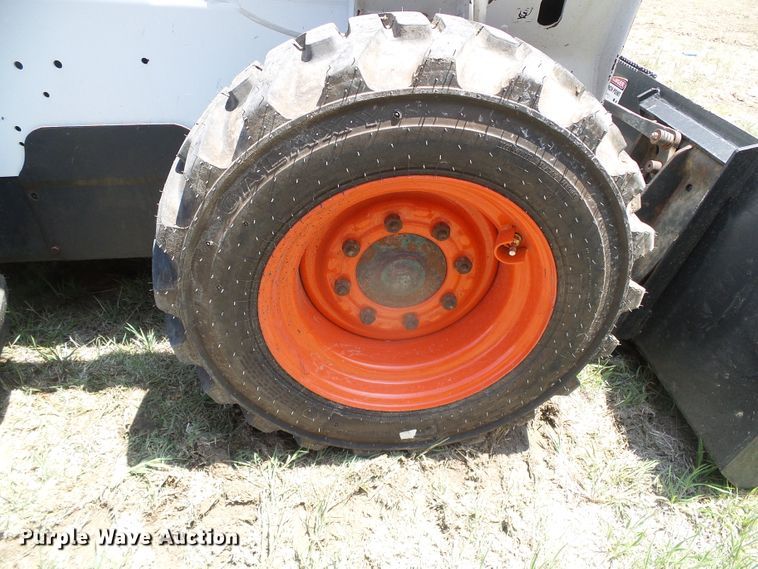 image for item DH4930 2015 Bobcat S590  skid steer loader