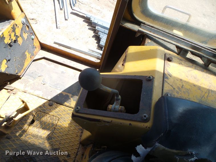 image for item DH4932 Fiat-Allis 10-C  crawler dozer