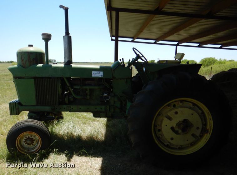 image for item DH5325 1969 John Deere 4020 tractor