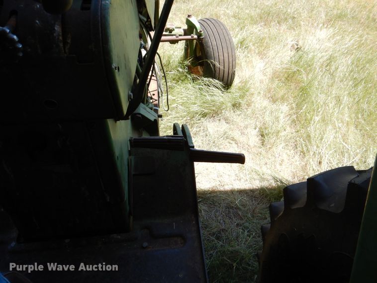 image for item DH5325 1969 John Deere 4020 tractor