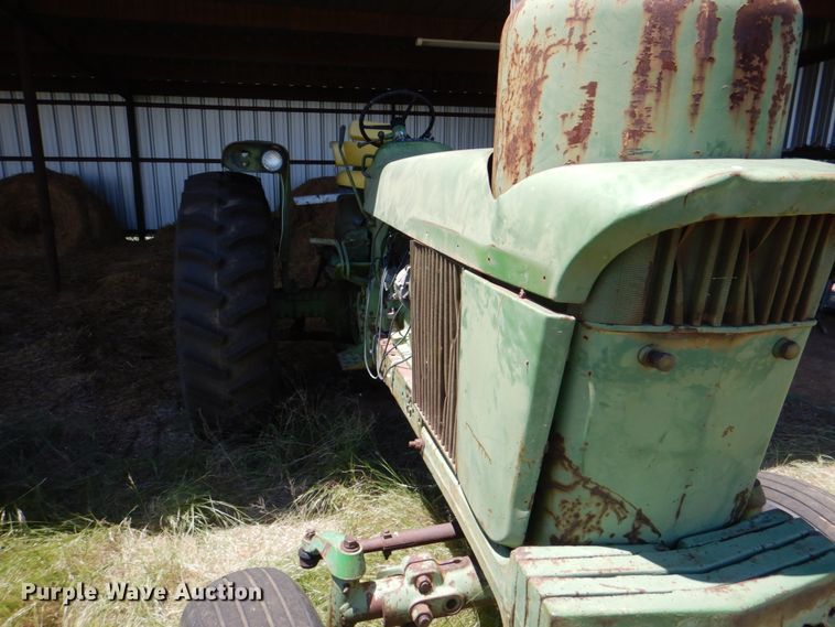 image for item DH5325 1969 John Deere 4020 tractor