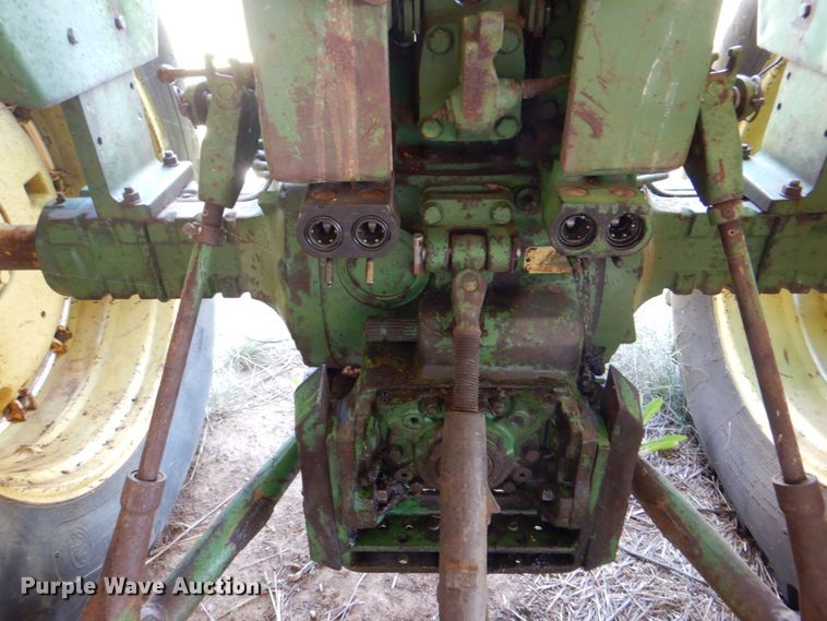 image for item DH5325 1969 John Deere 4020 tractor