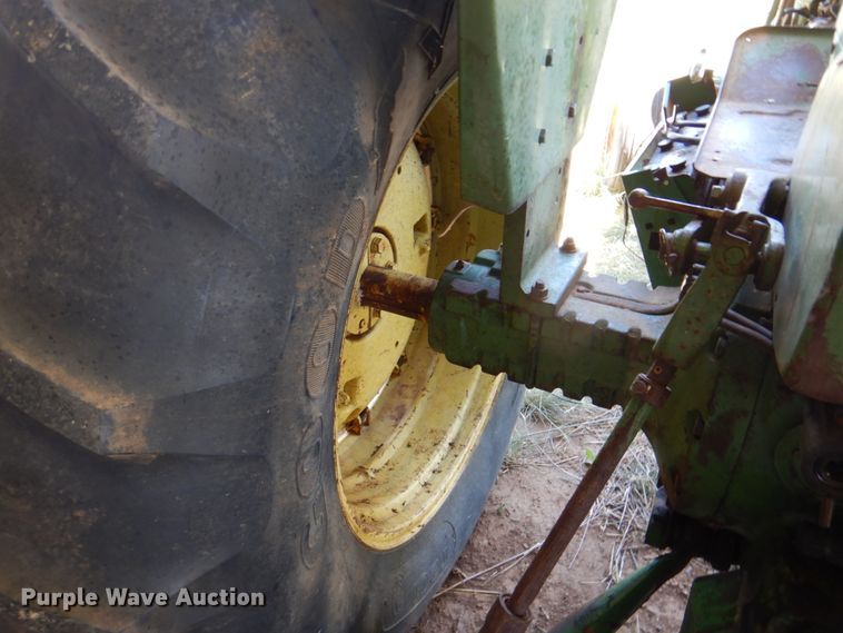 image for item DH5325 1969 John Deere 4020 tractor