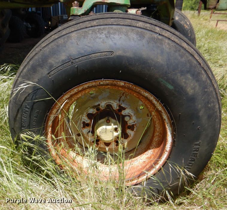 image for item DH5325 1969 John Deere 4020 tractor