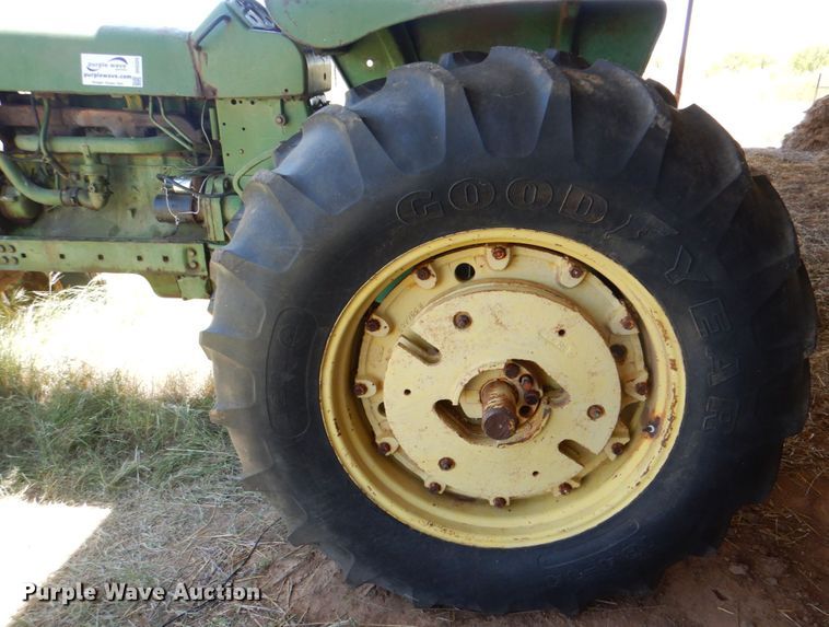 image for item DH5325 1969 John Deere 4020 tractor