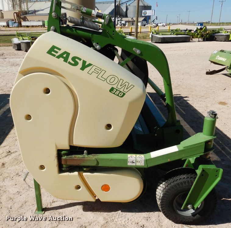 image for item DI0099 2013 Krone Easy Flow 380 pickup head