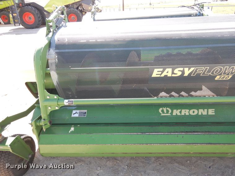 image for item DI0099 2013 Krone Easy Flow 380 pickup head