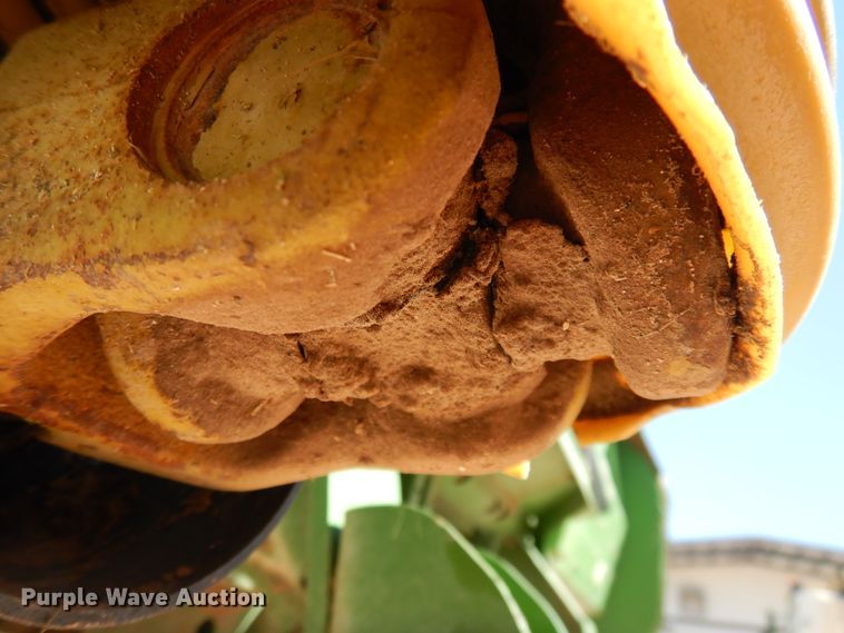 image for item DI0099 2013 Krone Easy Flow 380 pickup head