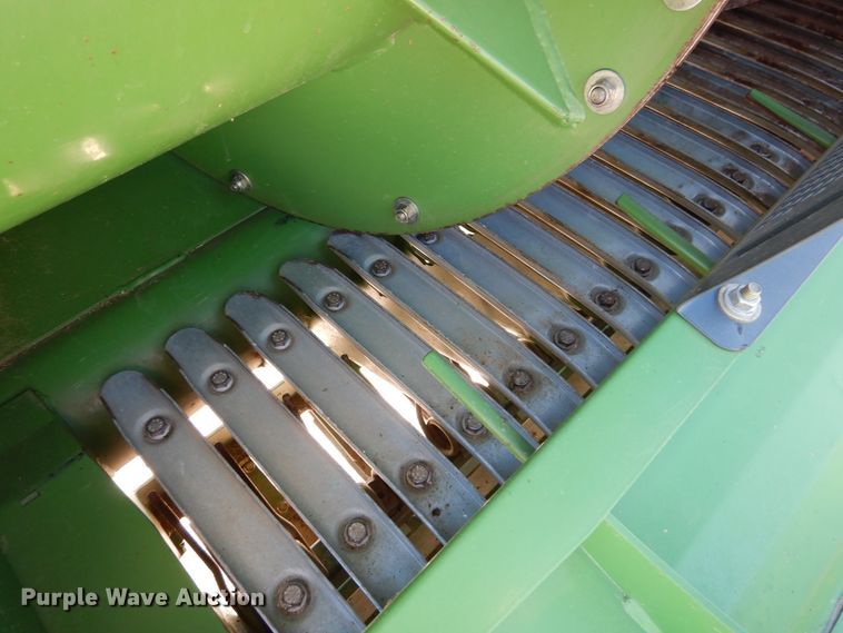 image for item DI0100 2013 Krone Easy Flow 380 pickup head