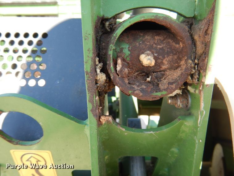 image for item DI0100 2013 Krone Easy Flow 380 pickup head