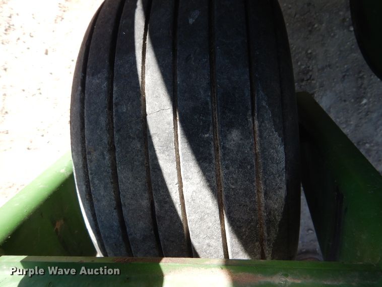 image for item DI0100 2013 Krone Easy Flow 380 pickup head