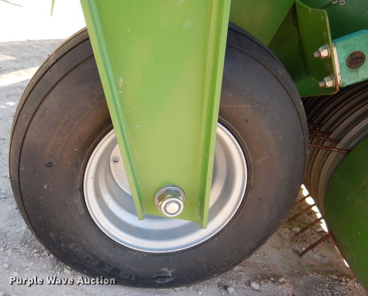 image for item DI0100 2013 Krone Easy Flow 380 pickup head