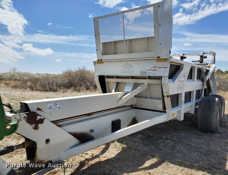 image for item DJ3120 2009 Kuhn Knight 2054 ProPush manure spreader