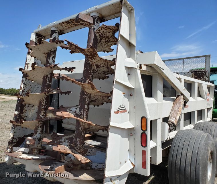 image for item DJ3120 2009 Kuhn Knight 2054 ProPush manure spreader