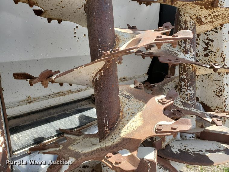 image for item DJ3120 2009 Kuhn Knight 2054 ProPush manure spreader