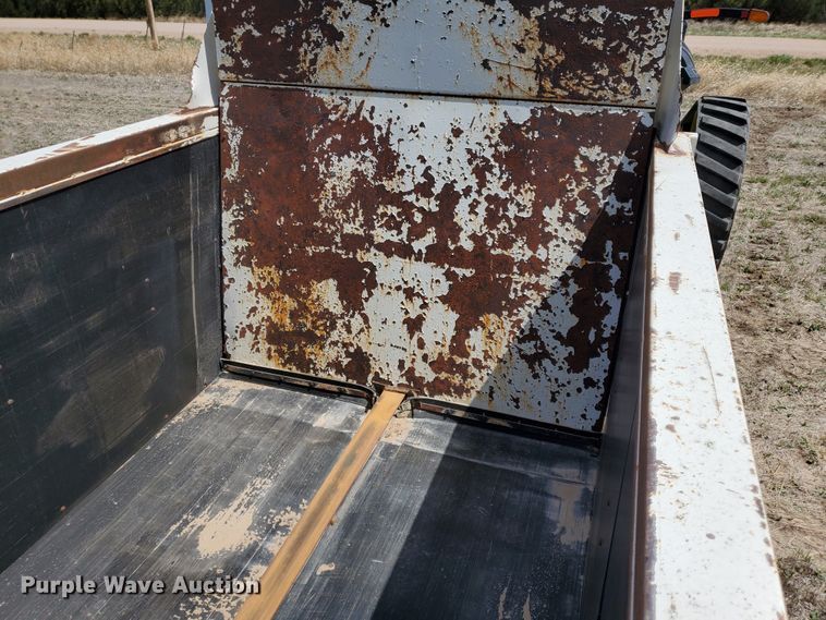 image for item DJ3120 2009 Kuhn Knight 2054 ProPush manure spreader