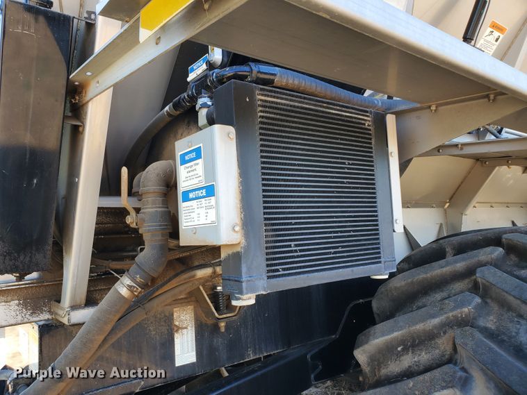 image for item DJ3123 2009 New Leader NL450C compost spreader