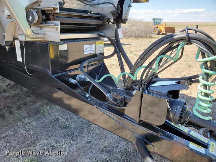 image for item DJ3123 2009 New Leader NL450C compost spreader