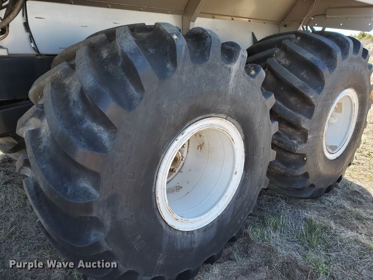 image for item DJ3123 2009 New Leader NL450C compost spreader