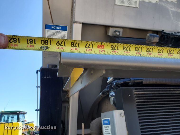 image for item DJ3123 2009 New Leader NL450C compost spreader