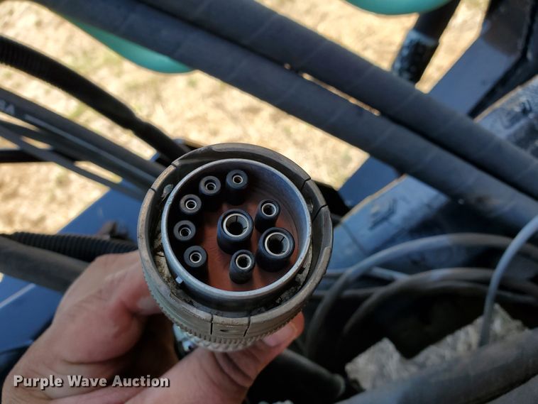 image for item DJ3123 2009 New Leader NL450C compost spreader