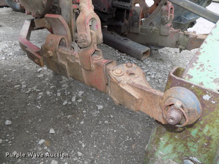 image for item DO9360 1970 Farmall 856 tractor