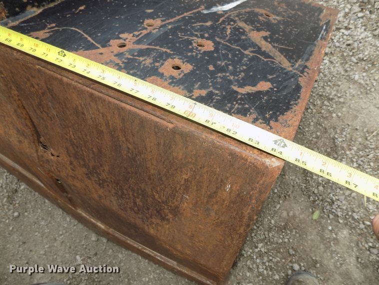 image for item DO9360 1970 Farmall 856 tractor