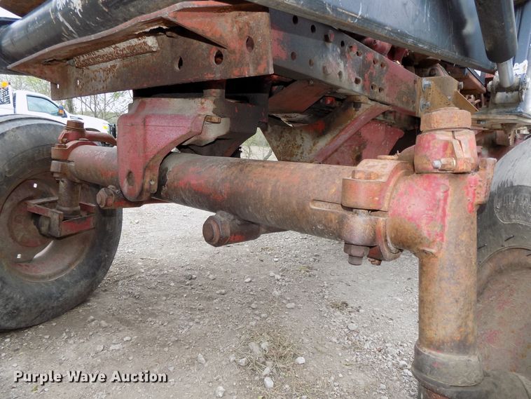 image for item DO9360 1970 Farmall 856 tractor