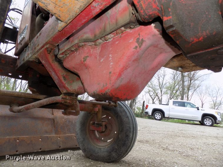 image for item DO9360 1970 Farmall 856 tractor